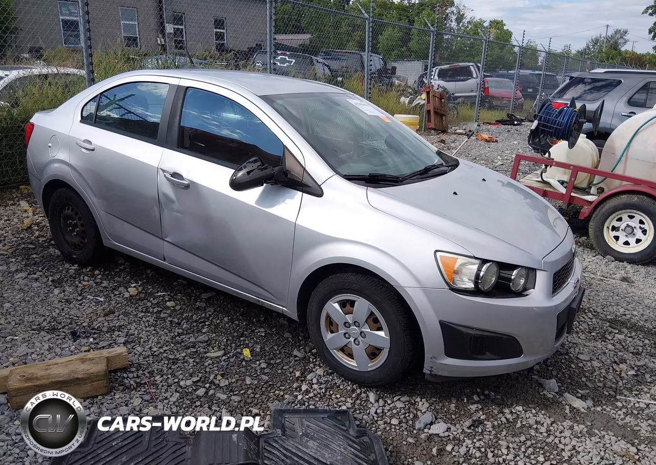2014 Chevrolet Sonic Ls Auto – zdjęcie 1 z 17
