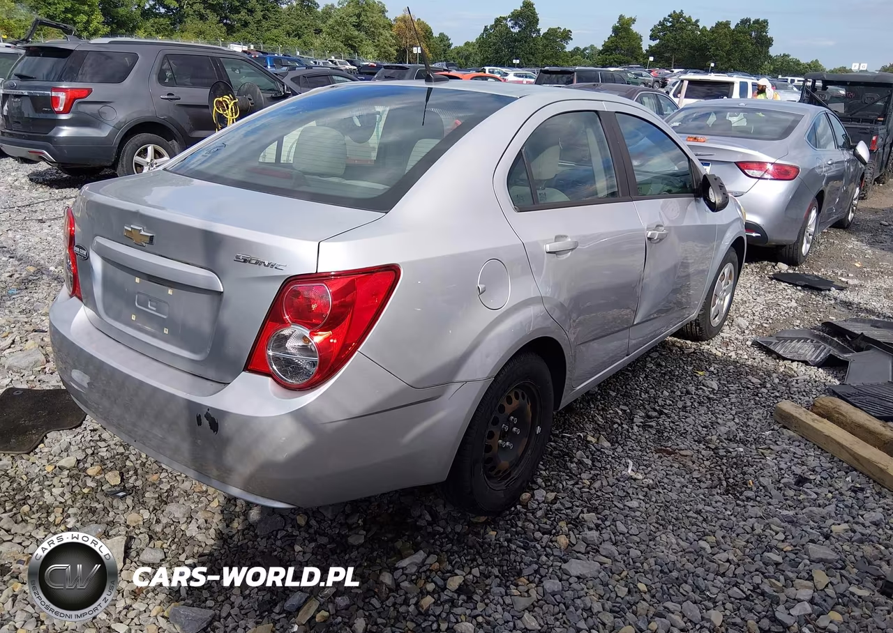 2014 Chevrolet Sonic Ls Auto VIN:1G1JA5SHXE4238934 - 4