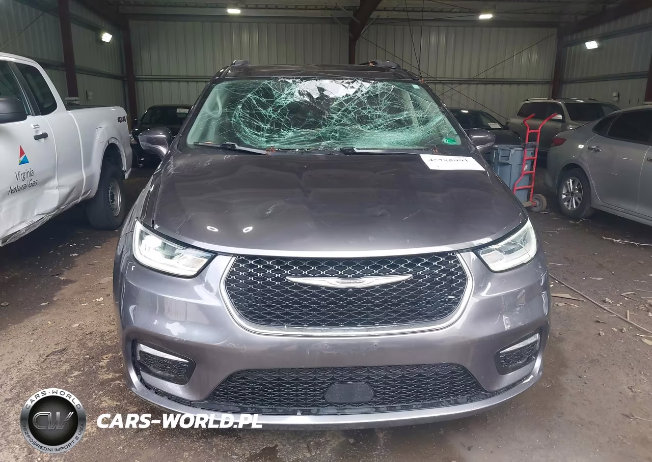 2022 Chrysler Pacifica Touring L VIN:2C4RC1BG9NR133108 - 12