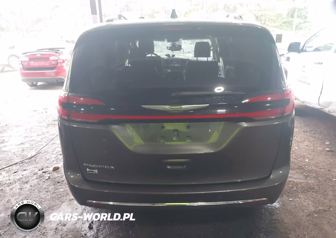 2022 Chrysler Pacifica Touring L VIN:2C4RC1BG9NR133108 - 16