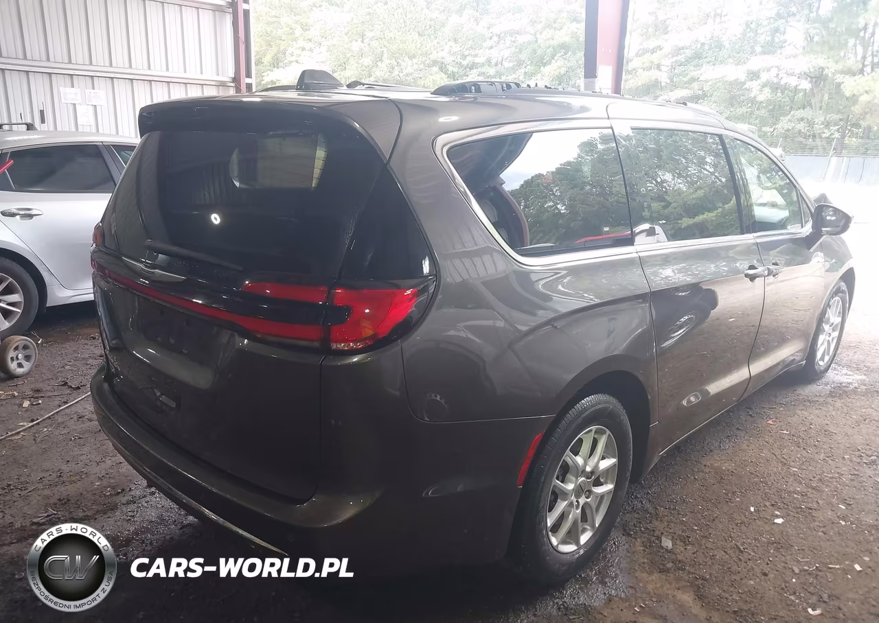 2022 Chrysler Pacifica Touring L VIN:2C4RC1BG9NR133108 - 4