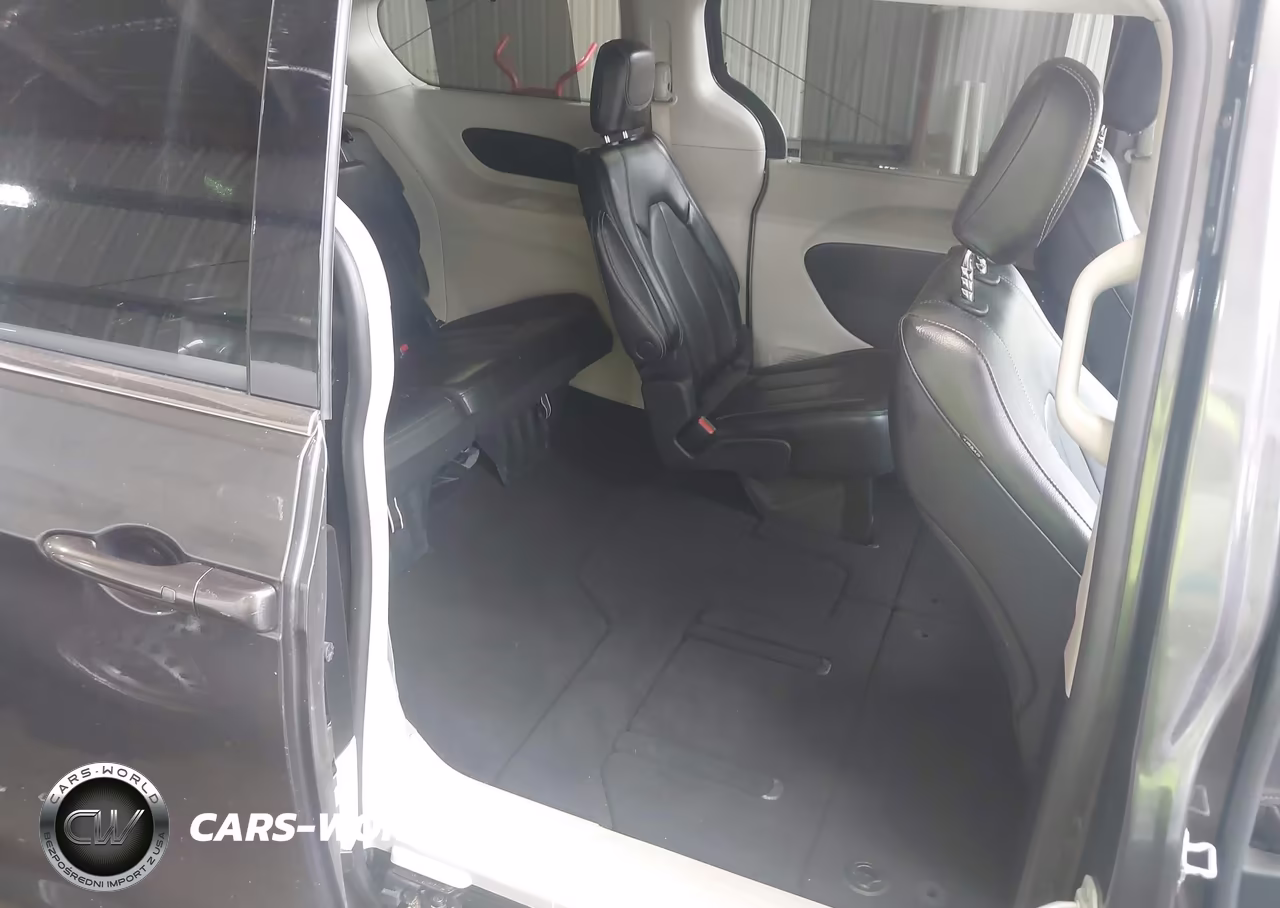 2022 Chrysler Pacifica Touring L VIN:2C4RC1BG9NR133108 - 8