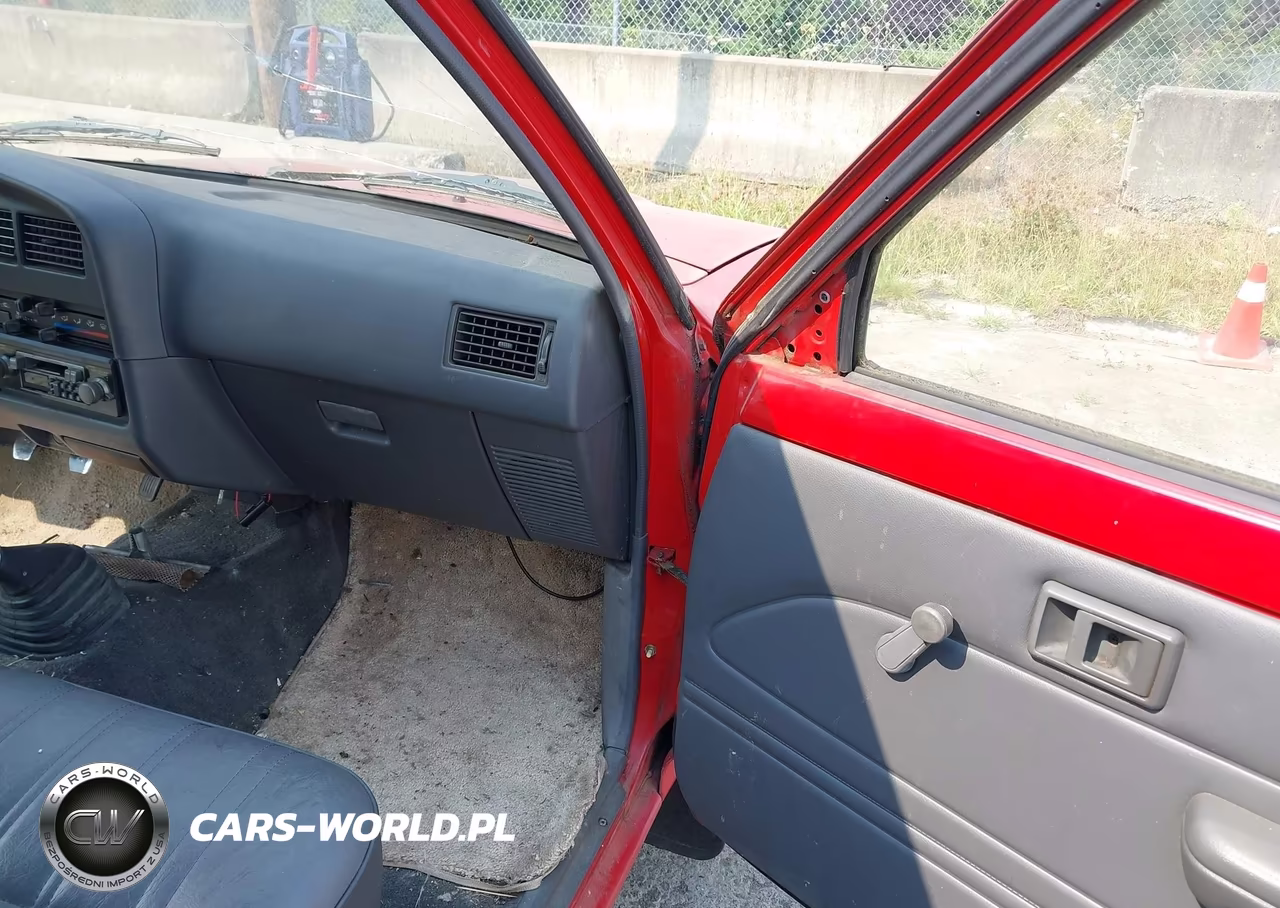 1990 Toyota Pickup 1-2 Ton Short Wheelbase VIN:JT4RN81R4L0047072 - 5