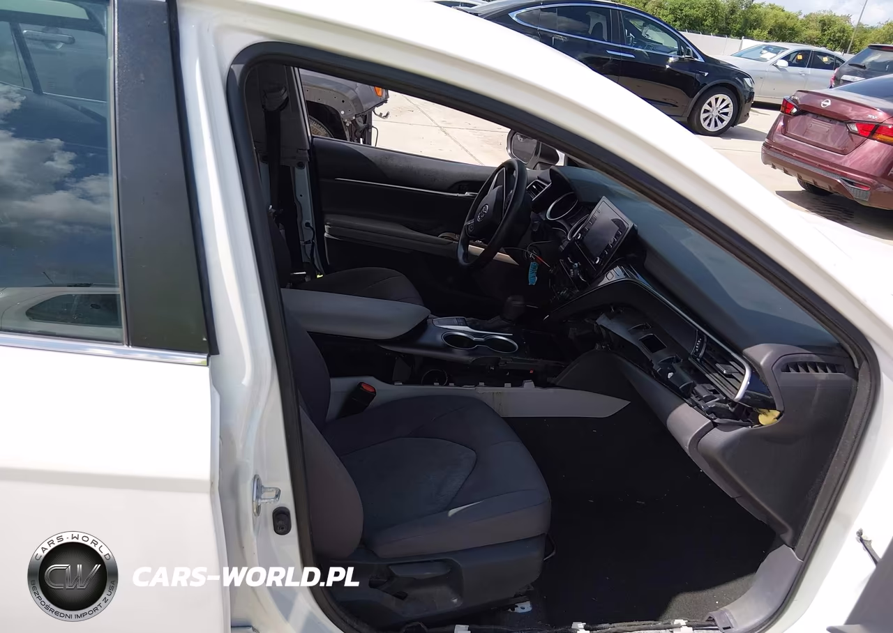 2022 Toyota Camry Le VIN:4T1C11AKXNU044891 - 5