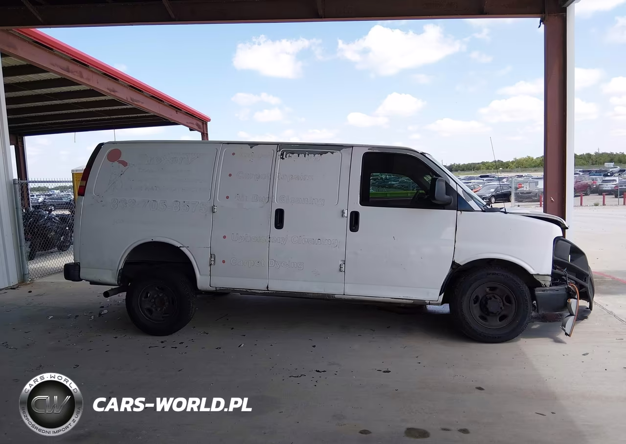 2009 Chevrolet Express Work Van VIN:1GCGG25CX91130514 - 13