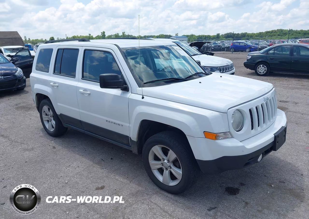 2014 Jeep Patriot Latitude VIN:1C4NJPFB9ED603744 - 1