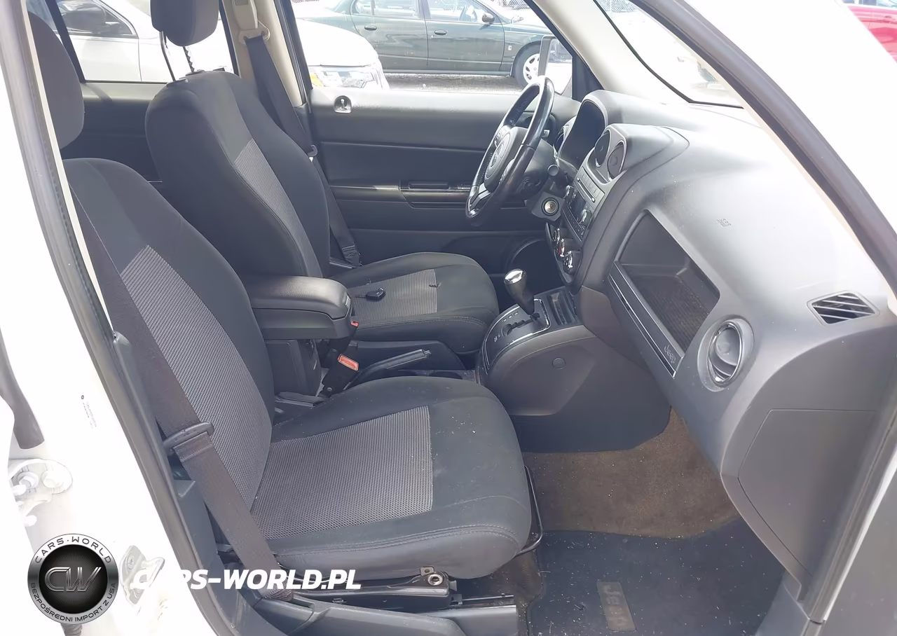 2014 Jeep Patriot Latitude VIN:1C4NJPFB9ED603744 - 5
