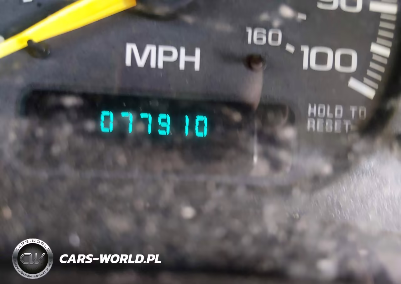 1999 Chevrolet Silverado C1500 VIN:1GCEC14W2XE172934 - 14