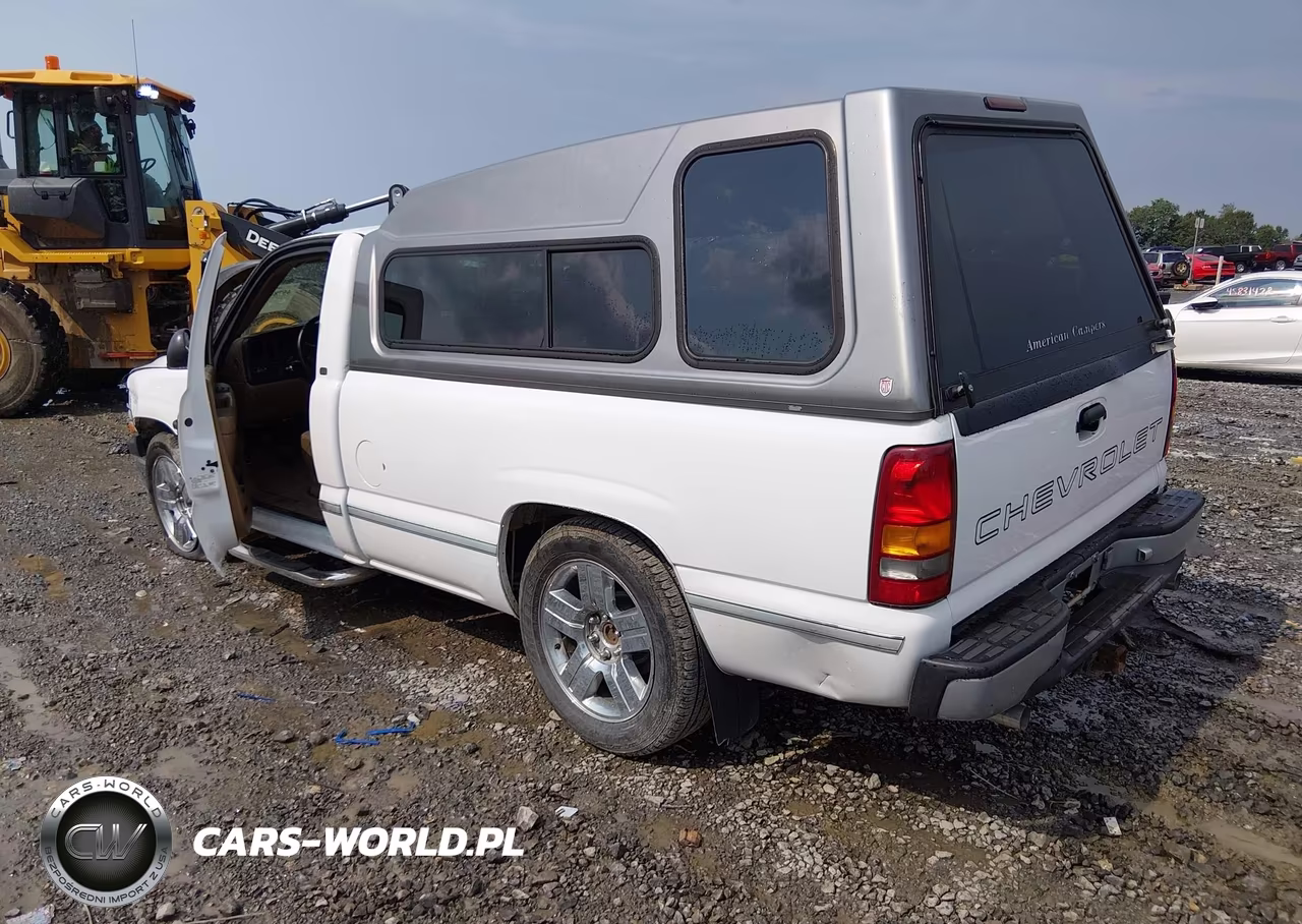 1999 Chevrolet Silverado C1500 VIN:1GCEC14W2XE172934 - 3