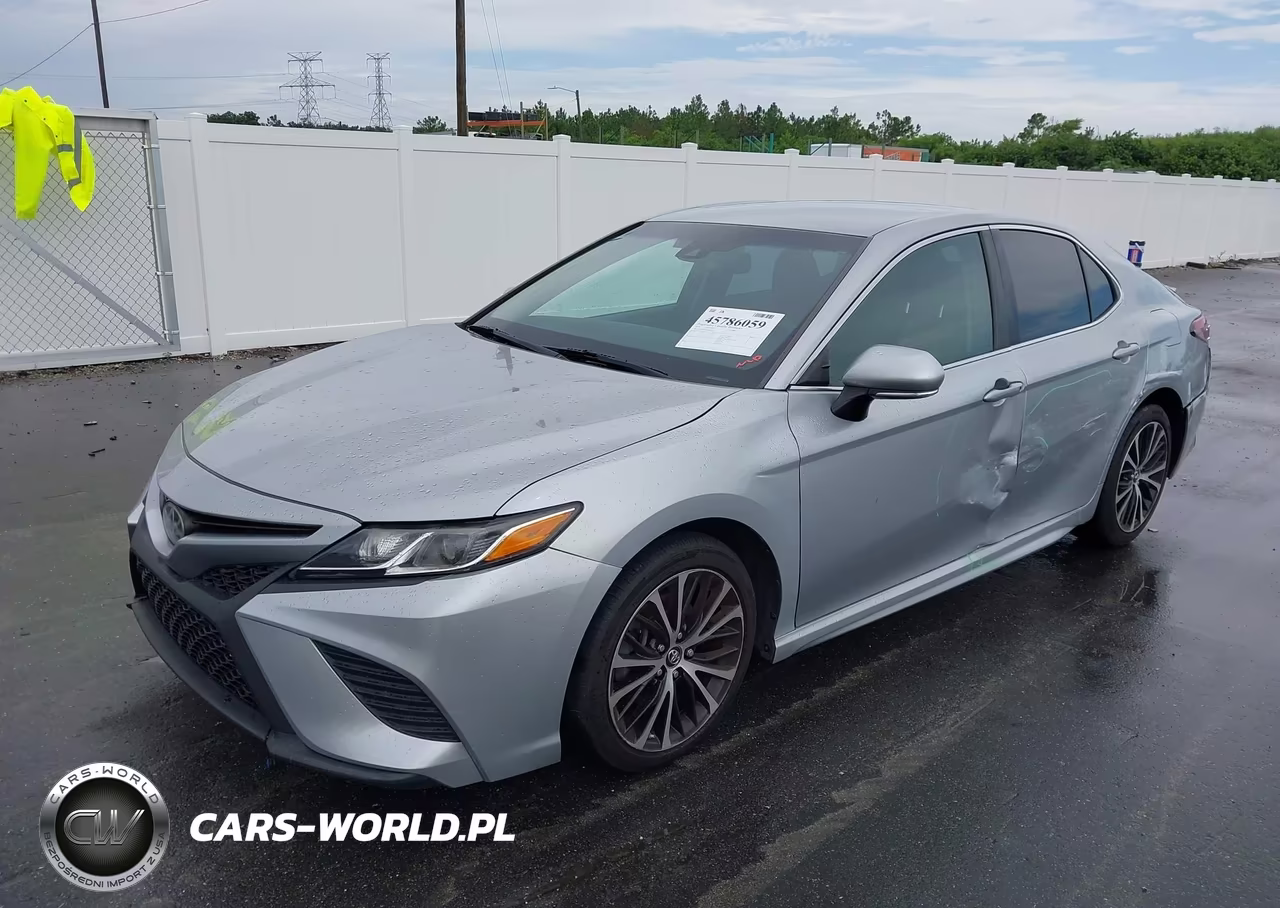 2018 Toyota Camry Se VIN:4T1B11HKXJU118323 - 2