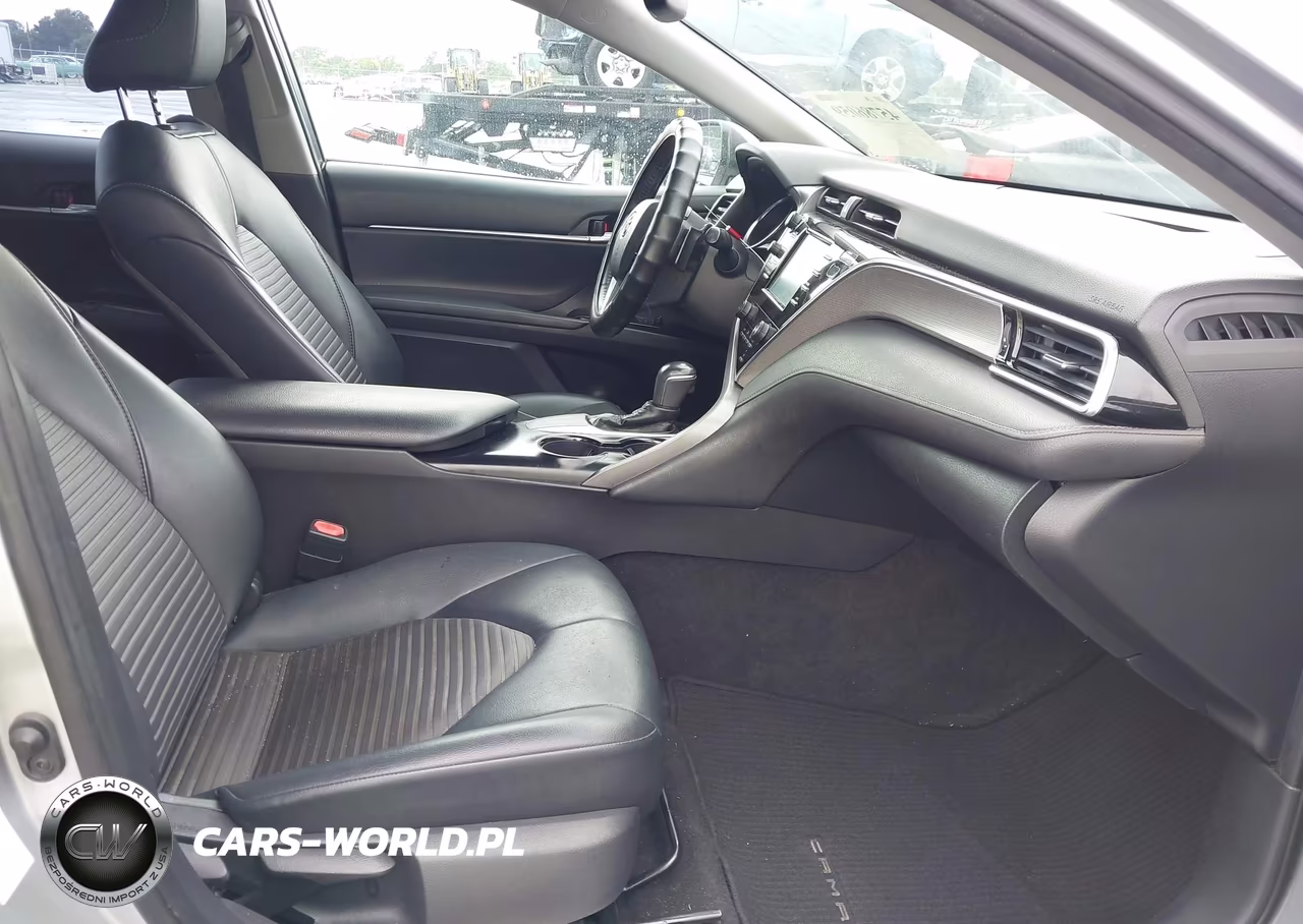 2018 Toyota Camry Se VIN:4T1B11HKXJU118323 - 5