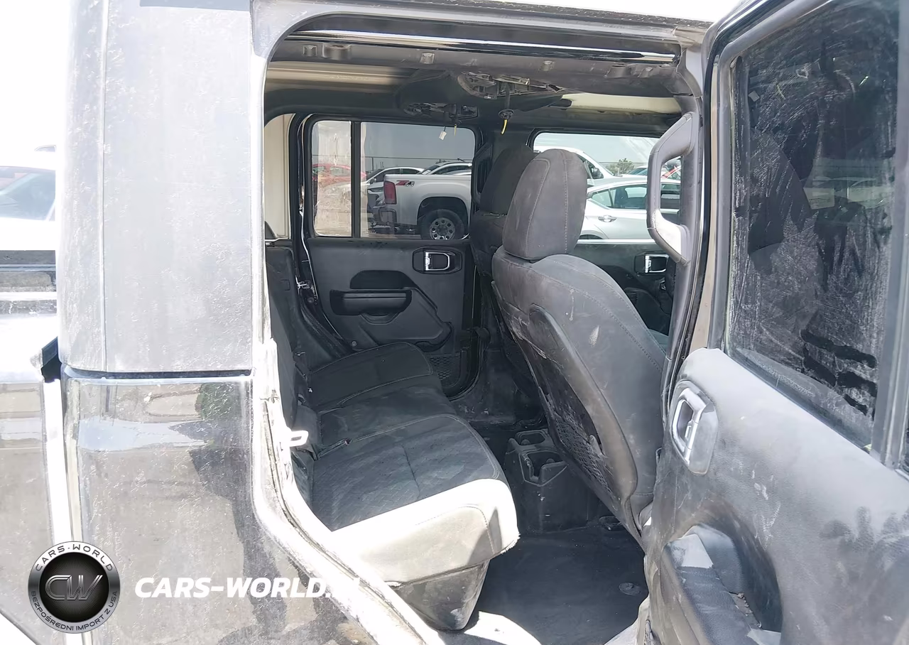 2026 Jeep Gladiator Mojave 4X4 VIN:1C6RJTEG5TL162230 - 8