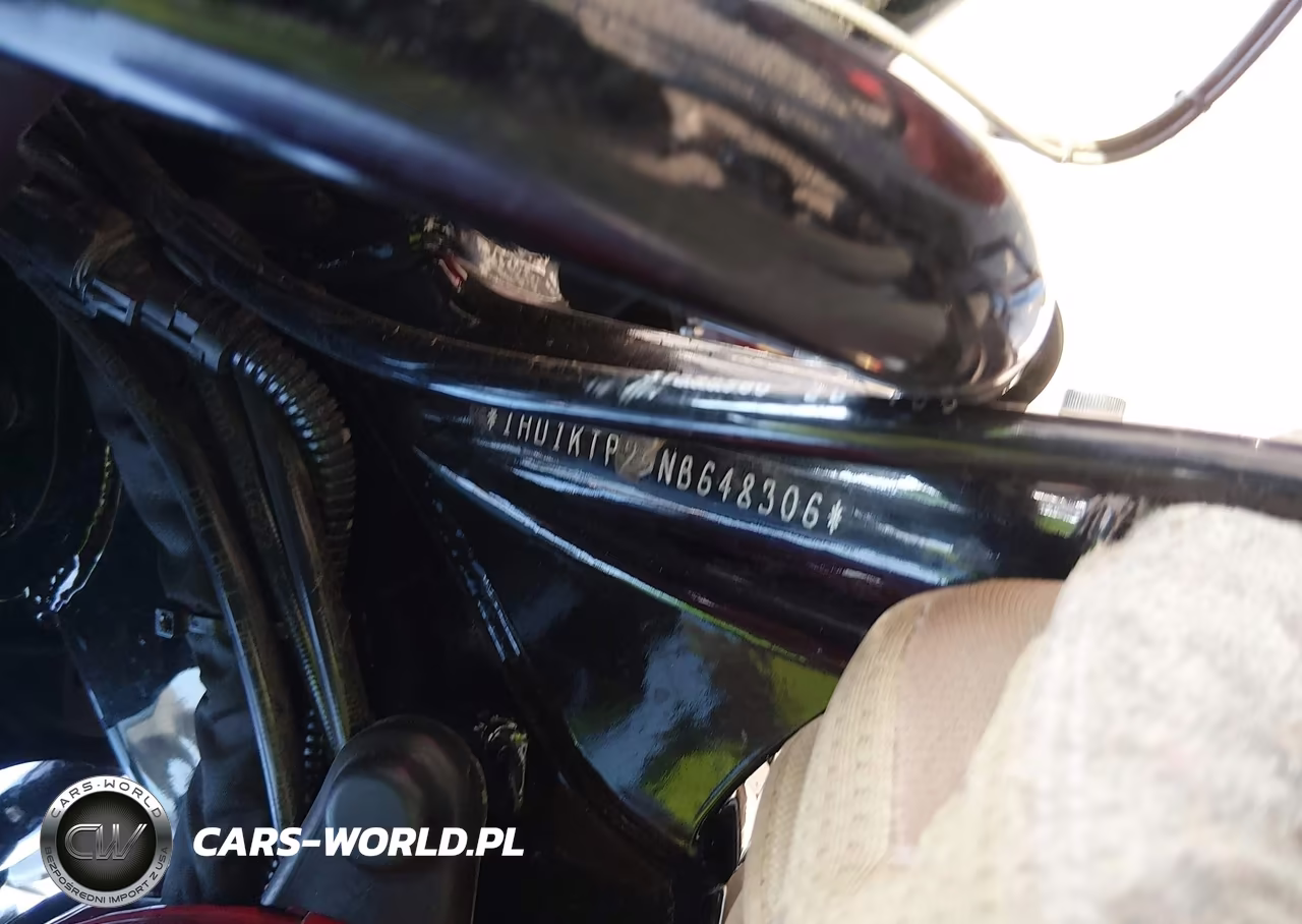 2022 Harley-Davidson Fltrxs VIN:1HD1KTP25NB648306 - 10