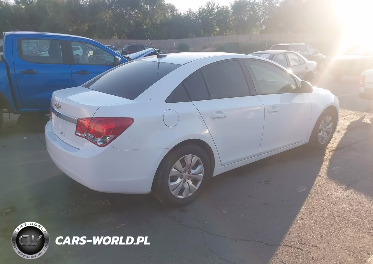2013 Chevrolet Cruze Ls Auto VIN:1G1PA5SG1D7164351 - 4