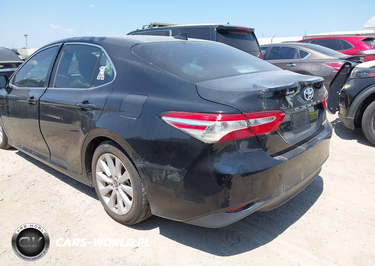 2020 Toyota Camry Le VIN:4T1C11AK4LU366259 - 3