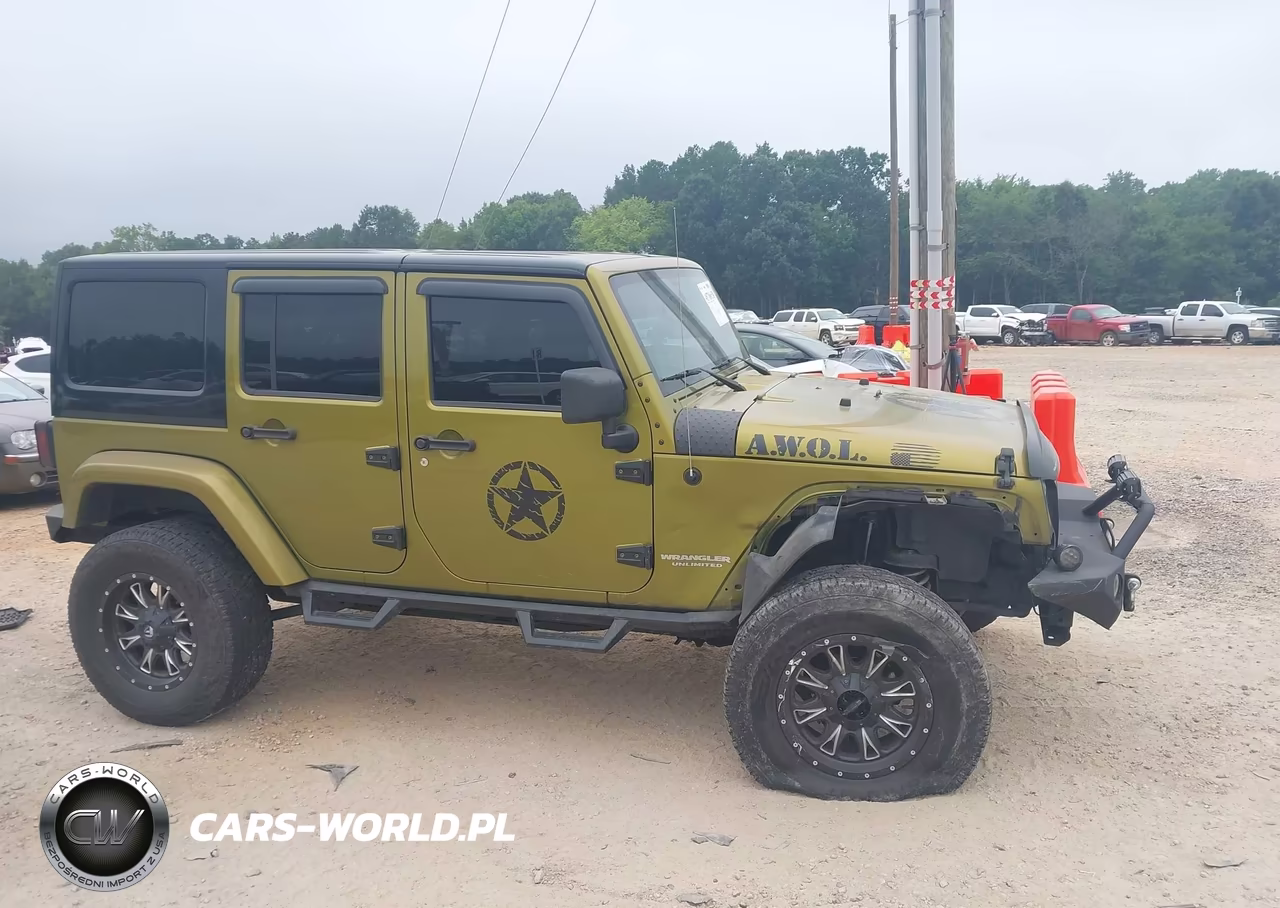 2008 Jeep Wrangler Unlimited Sahara VIN:1J4GA591X8L623599 - 13