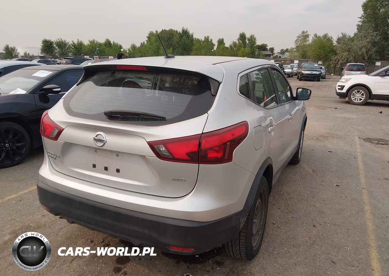 2019 Nissan Rogue Sport S VIN:JN1BJ1CR7KW630297 - 4