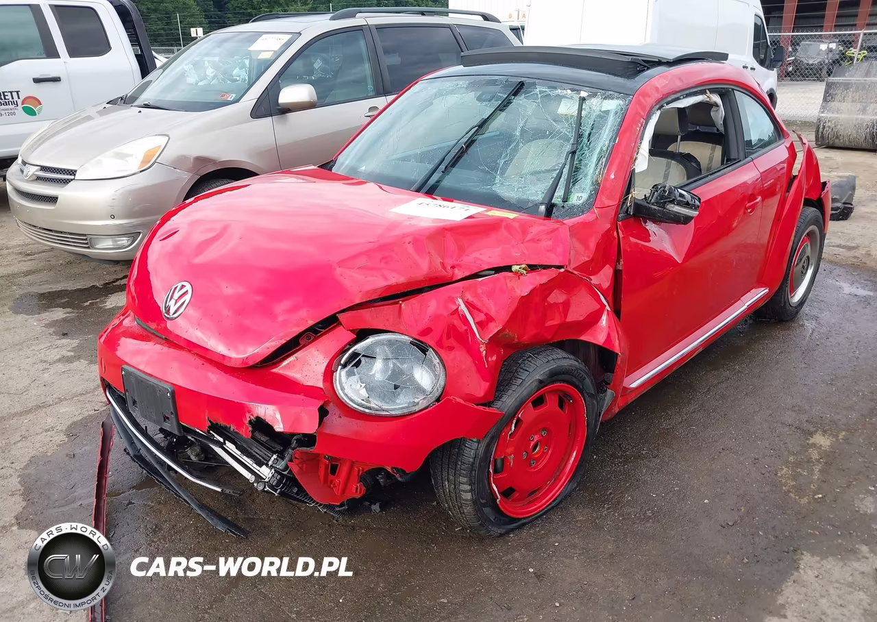 2018 Volkswagen Beetle 2.0T Coast-2.0T S VIN:3VWFD7ATXJM705965 - 2