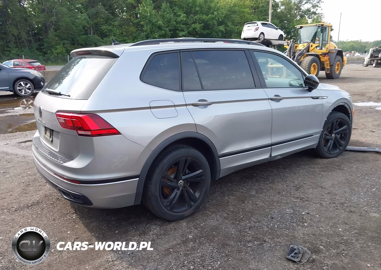 2023 Volkswagen Tiguan 2.0T Se R-Line Black VIN:3VVCB7AX0PM013724 - 4