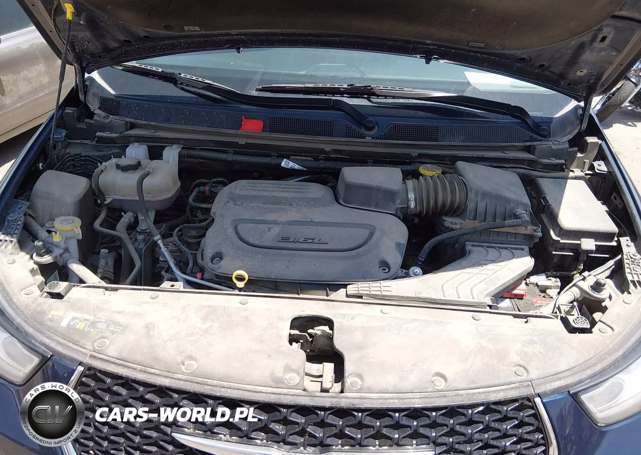 2023 Chrysler Pacifica Touring L VIN:2C4RC1BG0PR627568 - 10