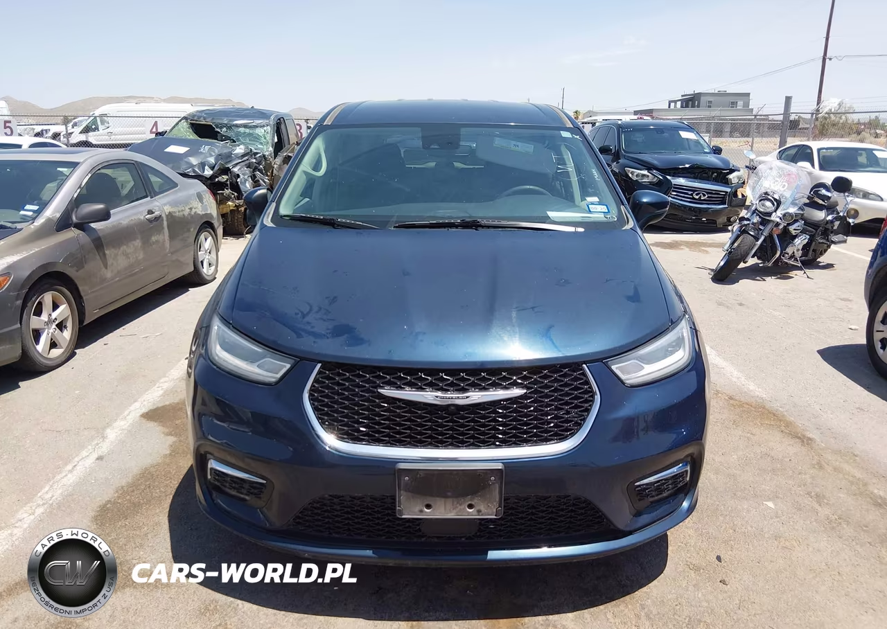 2023 Chrysler Pacifica Touring L VIN:2C4RC1BG0PR627568 - 12