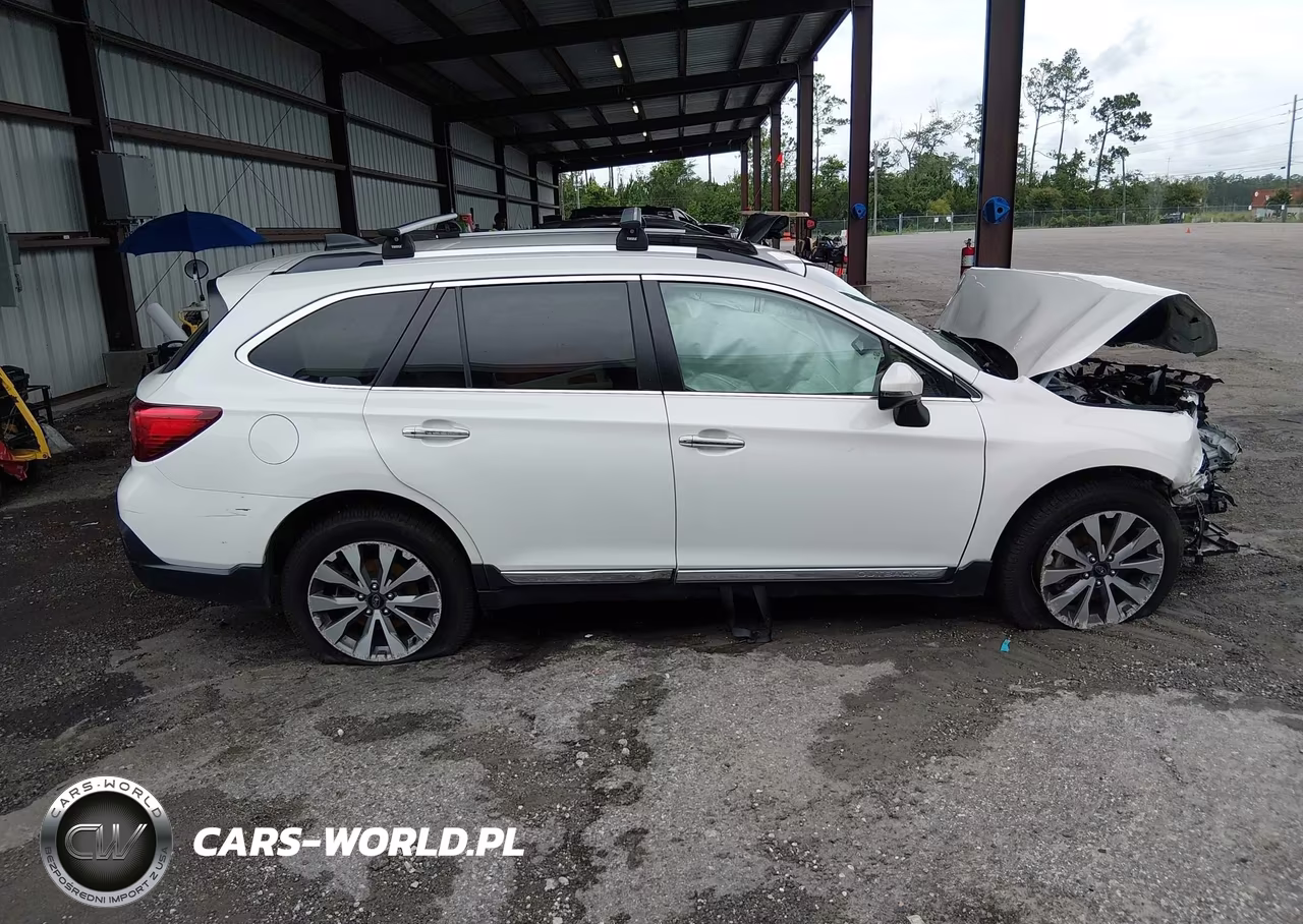 2019 Subaru Outback 3.6R Touring VIN:4S4BSETC3K3287529 - 13