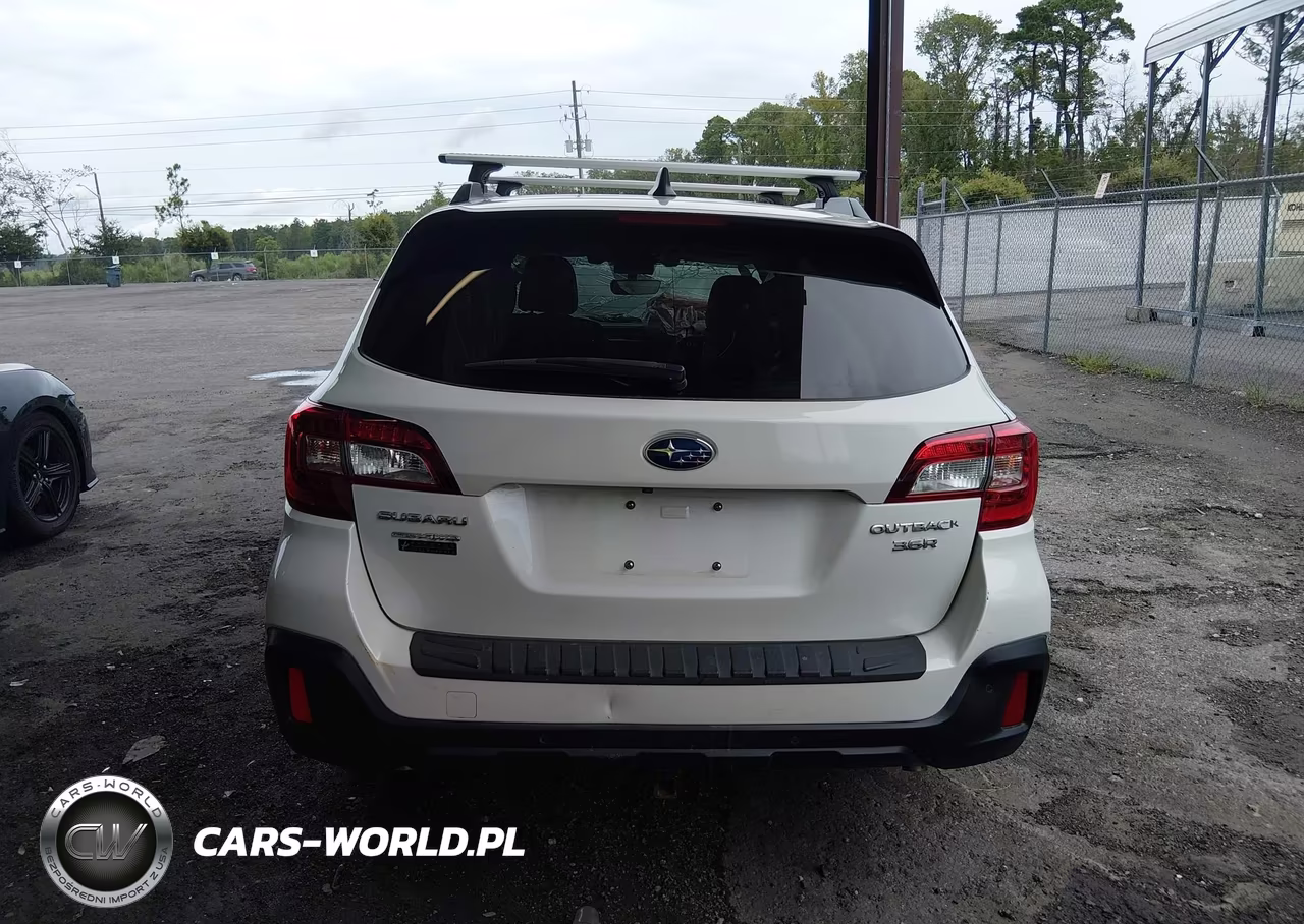 2019 Subaru Outback 3.6R Touring VIN:4S4BSETC3K3287529 - 16