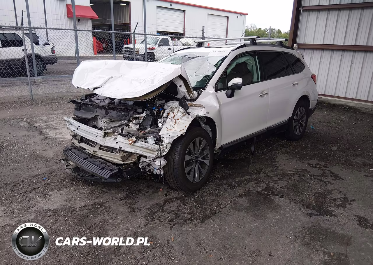 2019 Subaru Outback 3.6R Touring VIN:4S4BSETC3K3287529 - 2