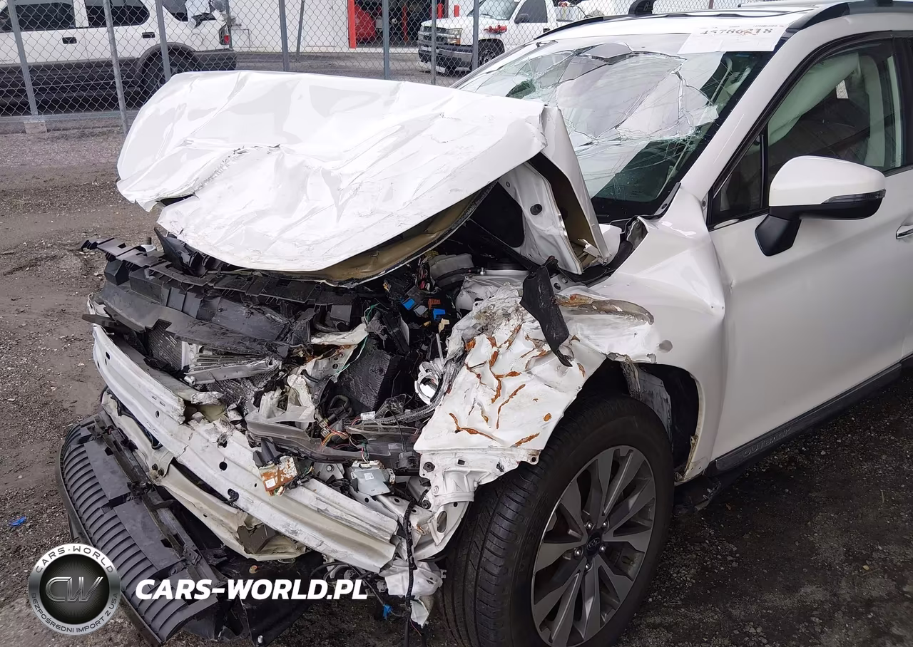 2019 Subaru Outback 3.6R Touring VIN:4S4BSETC3K3287529 - 6