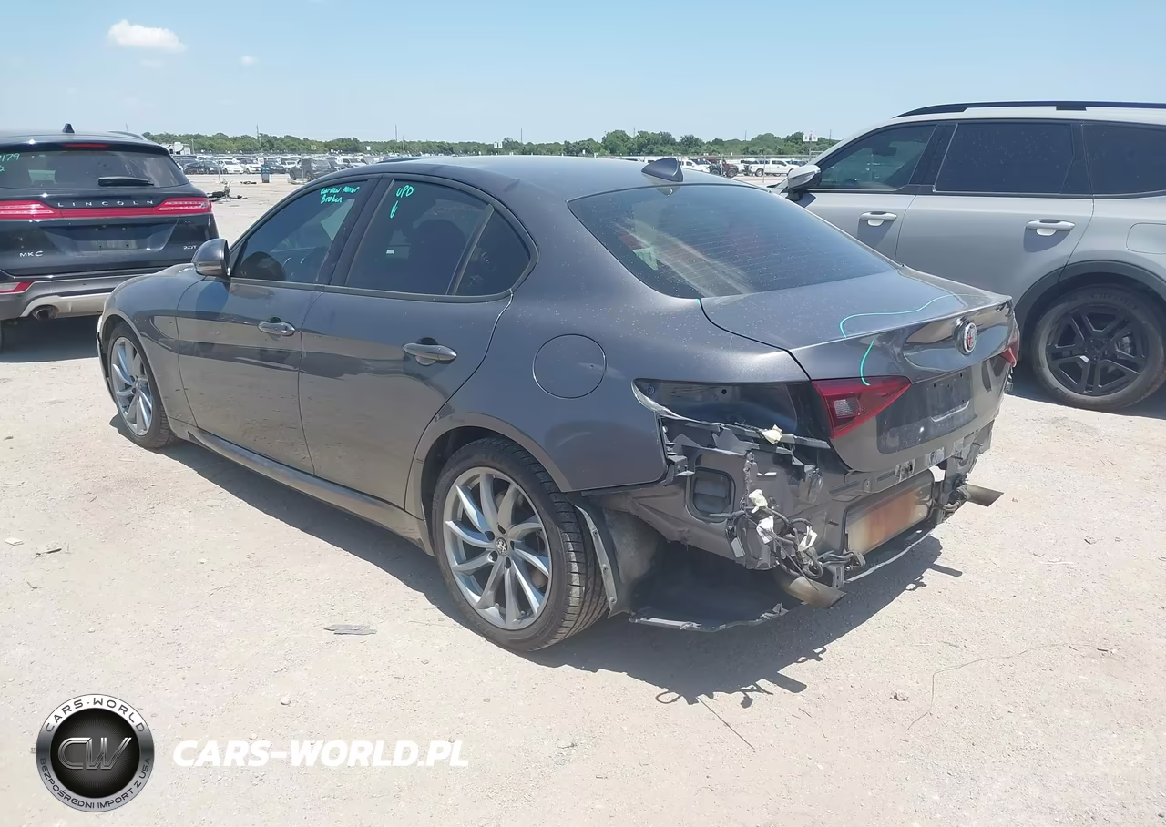2023 Alfa Romeo Giulia Sprint Rwd VIN:ZARFAMAN1P7666896 - 3