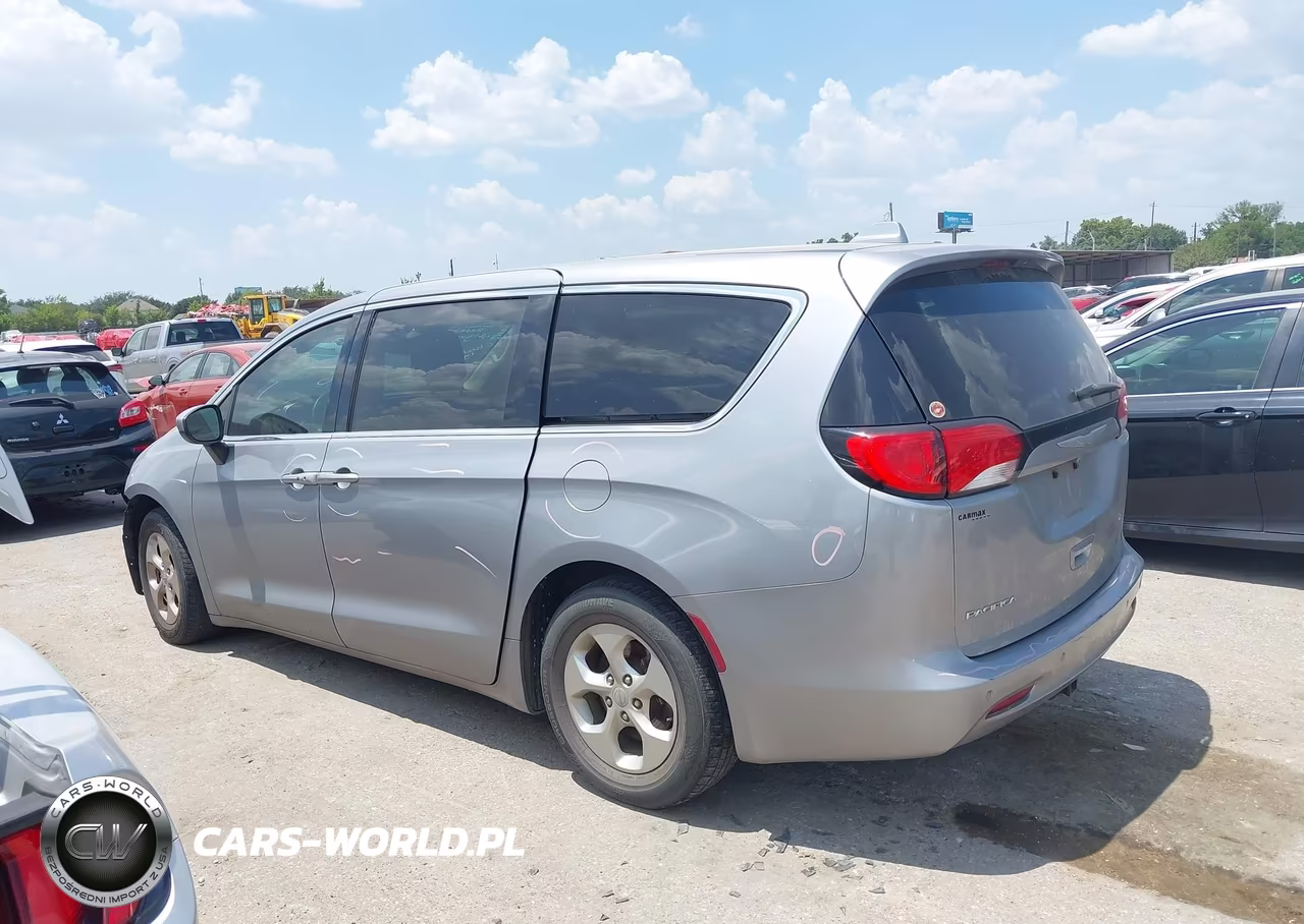 2017 Chrysler Pacifica Lx VIN:2C4RC1CG8HR512281 - 14