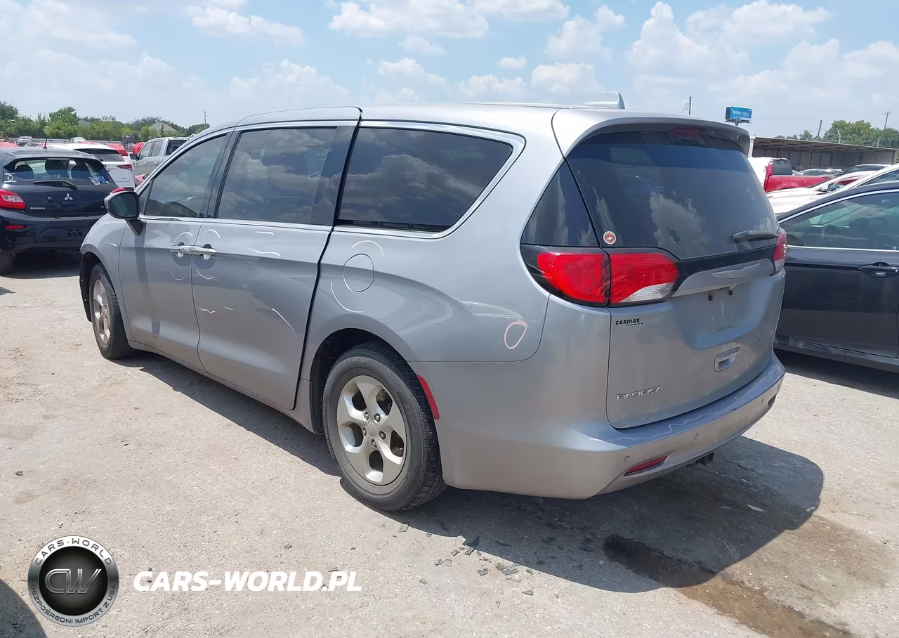 2017 Chrysler Pacifica Lx VIN:2C4RC1CG8HR512281 - 3