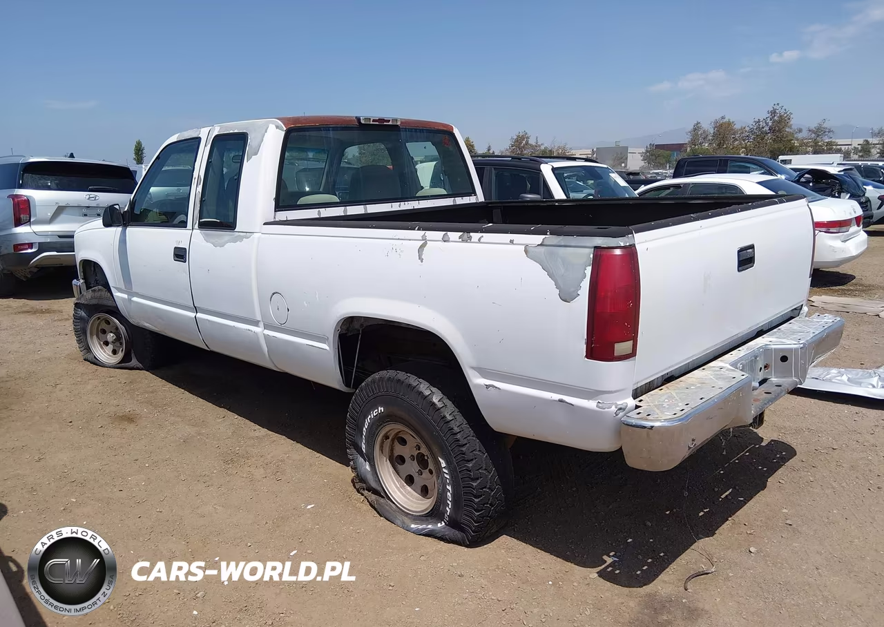 1997 Chevrolet C1500 Fleetside VIN:2GBEC19R0V1140053 - 3