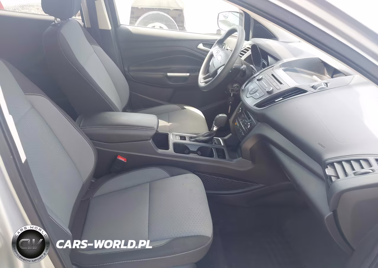 2017 Ford Escape Se VIN:1FMCU9GD9HUA78369 - 5