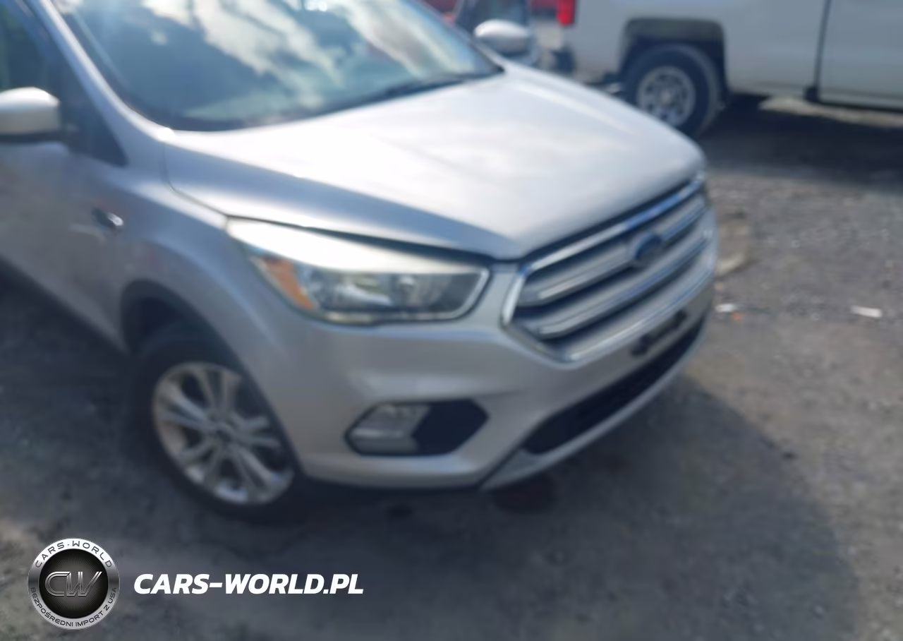 2017 Ford Escape Se VIN:1FMCU9GD9HUA78369 - 6