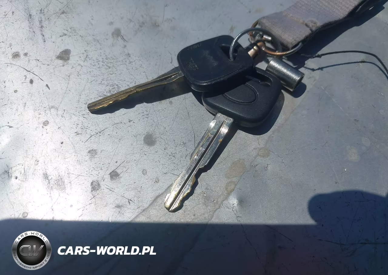 2000 Toyota Sienna Le VIN:4T3ZF13C5YU255638 - 11