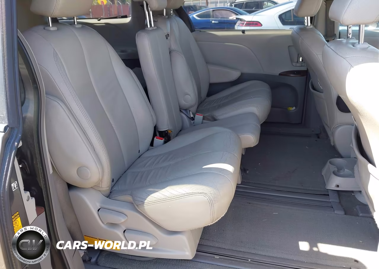 2014 Toyota Sienna Xle V6 8 Passenger VIN:5TDYK3DC2ES468383 - 8