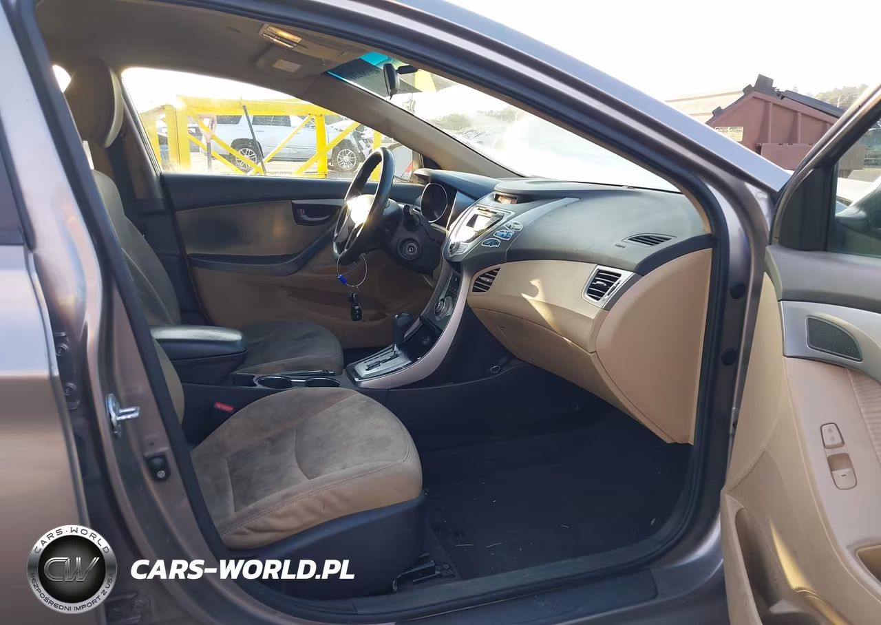 2012 Hyundai Elantra Gls VIN:5NPDH4AE2CH086740 - 5