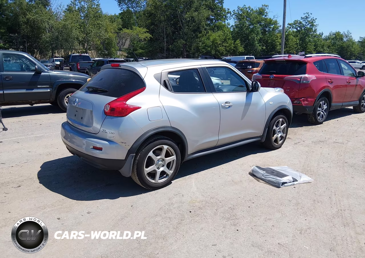 2011 Nissan Juke Sl VIN:JN8AF5MV6BT019986 - 4