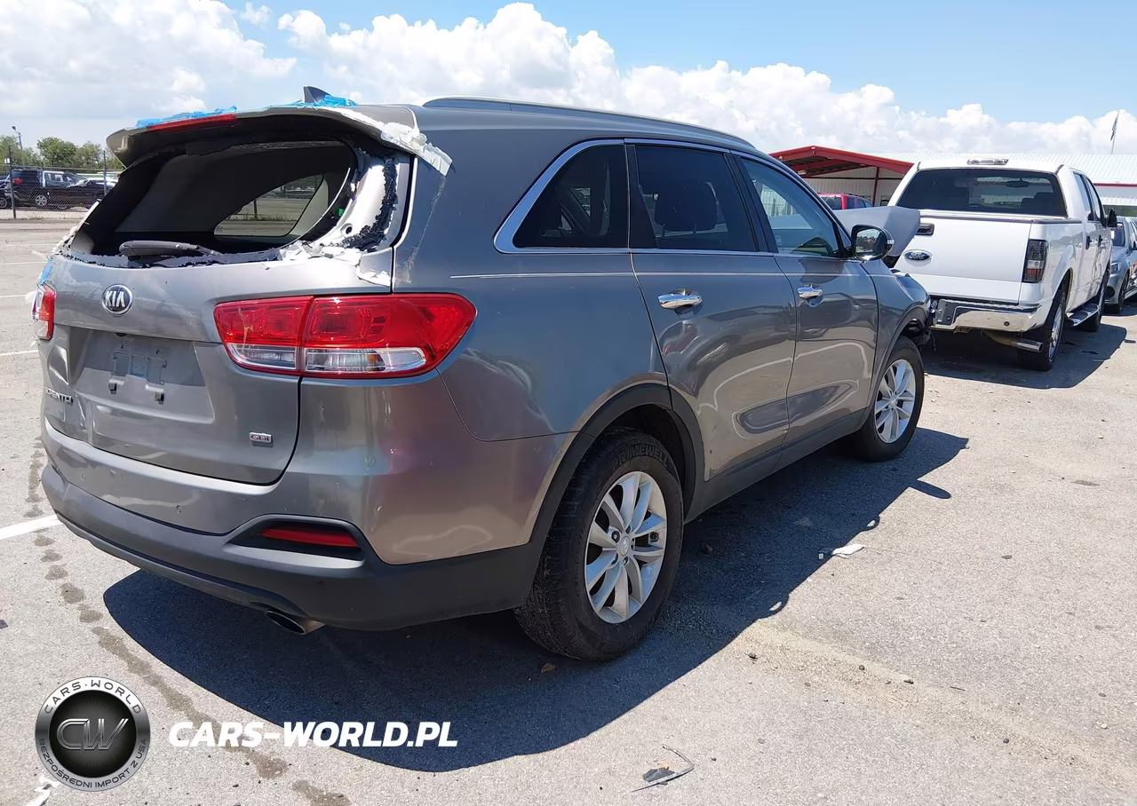 2017 Kia Sorento 2.4L Lx VIN:5XYPG4A3XHG296208 - 4