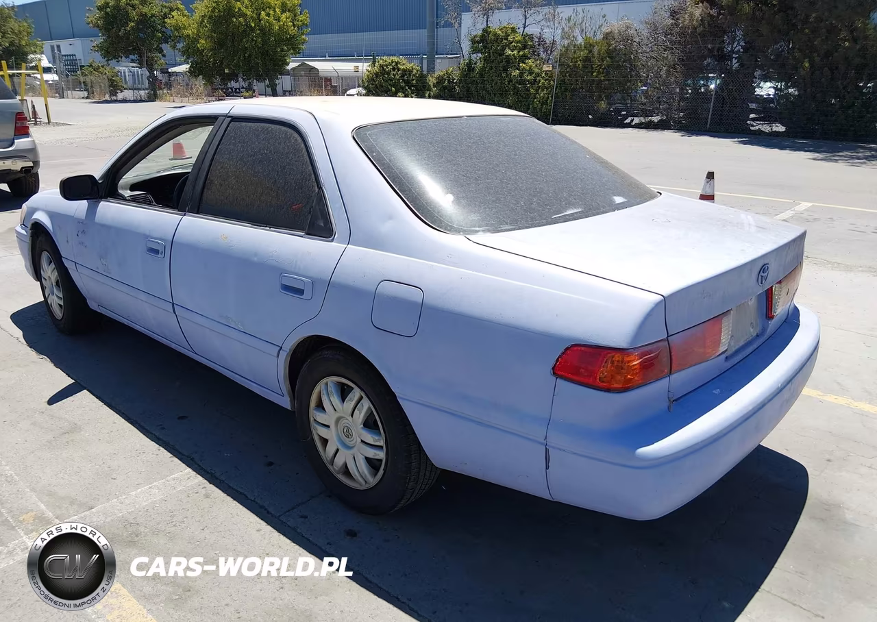 2001 Toyota Camry Le VIN:4T1BG22K11U064472 - 3