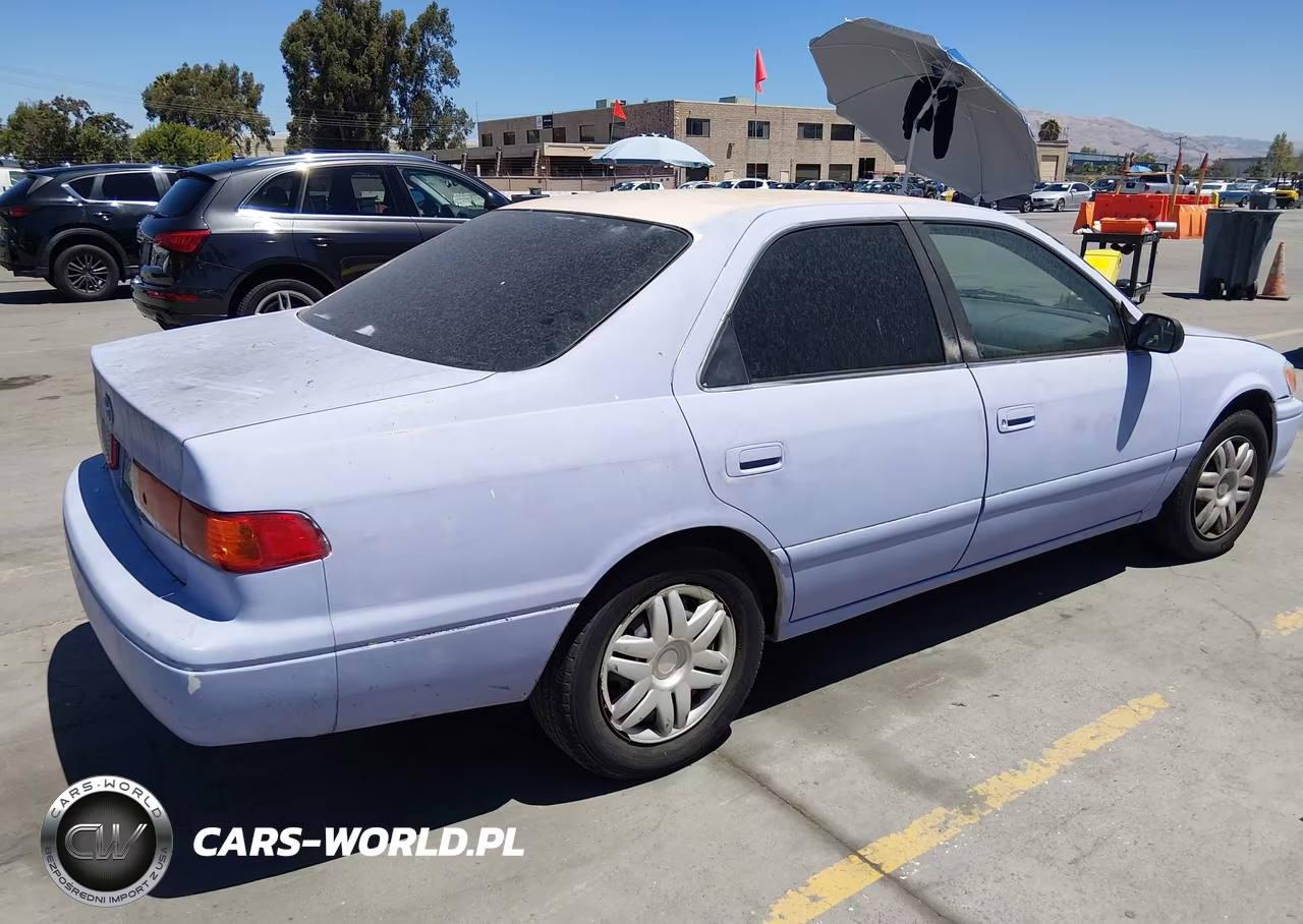2001 Toyota Camry Le VIN:4T1BG22K11U064472 - 4