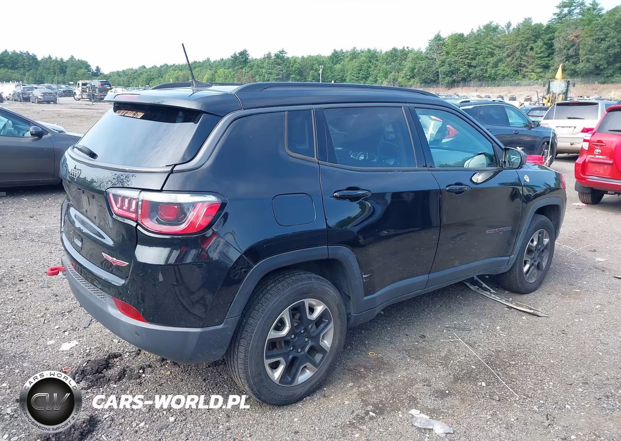 2017 Jeep New Compass Trailhawk 4X4 VIN:3C4NJDDB1HT657586 - 4