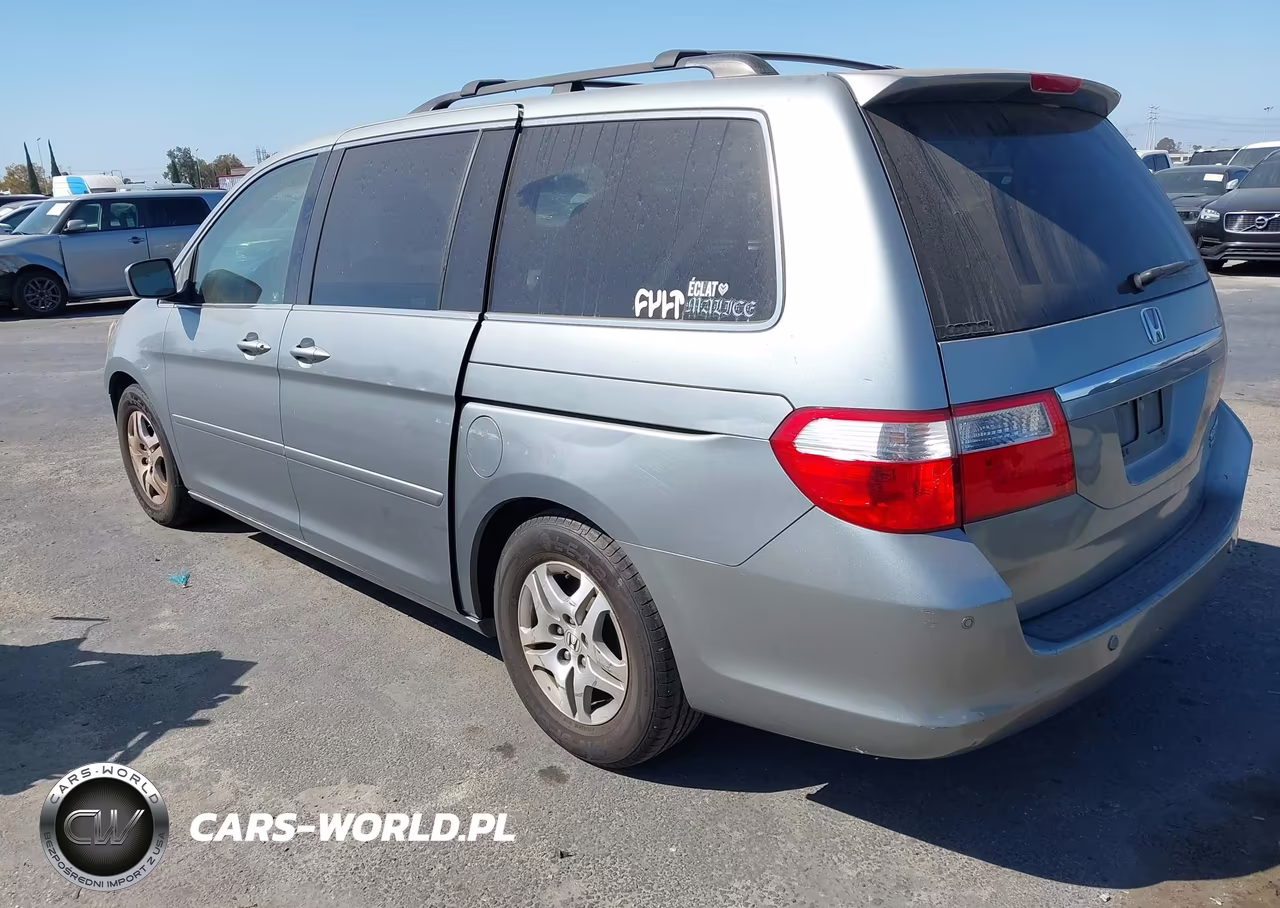2005 Honda Odyssey VIN:5FNRL38875B030292 - 3