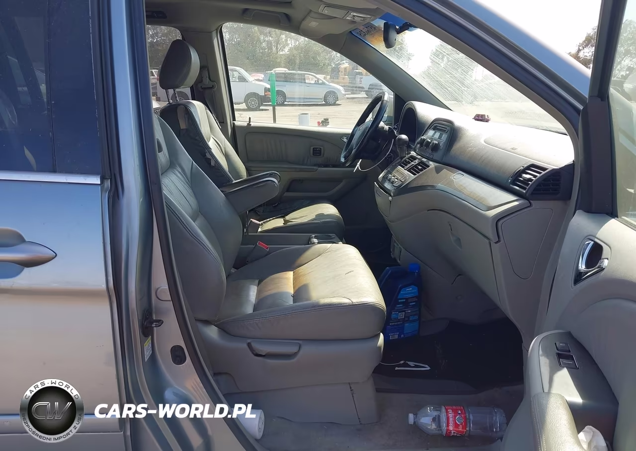 2005 Honda Odyssey VIN:5FNRL38875B030292 - 5