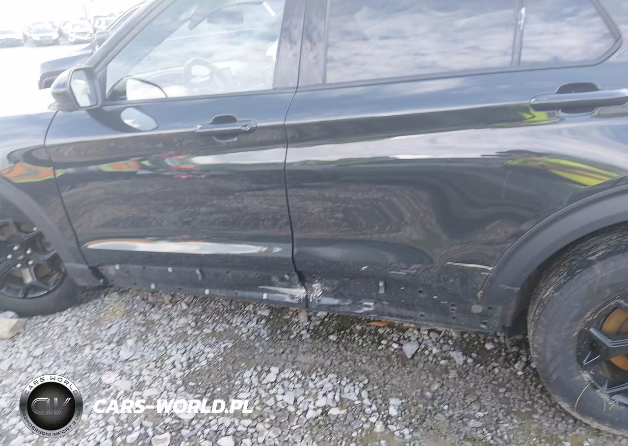2023 Ford Explorer Timberline VIN:1FMSK8JH7PGA97300 - 17