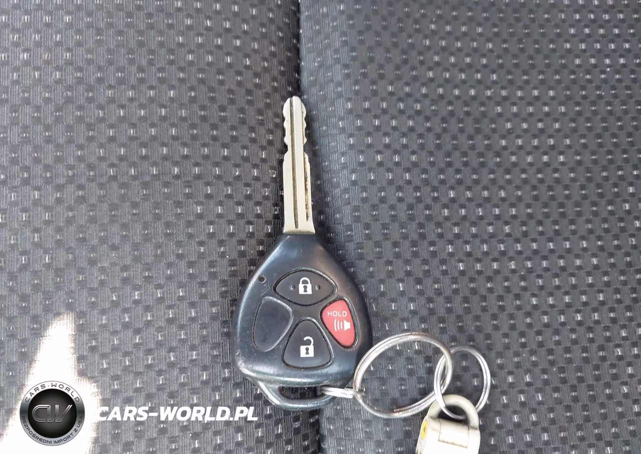 2010 Pontiac Vibe VIN:5Y2SP6E83AZ403957 - 11