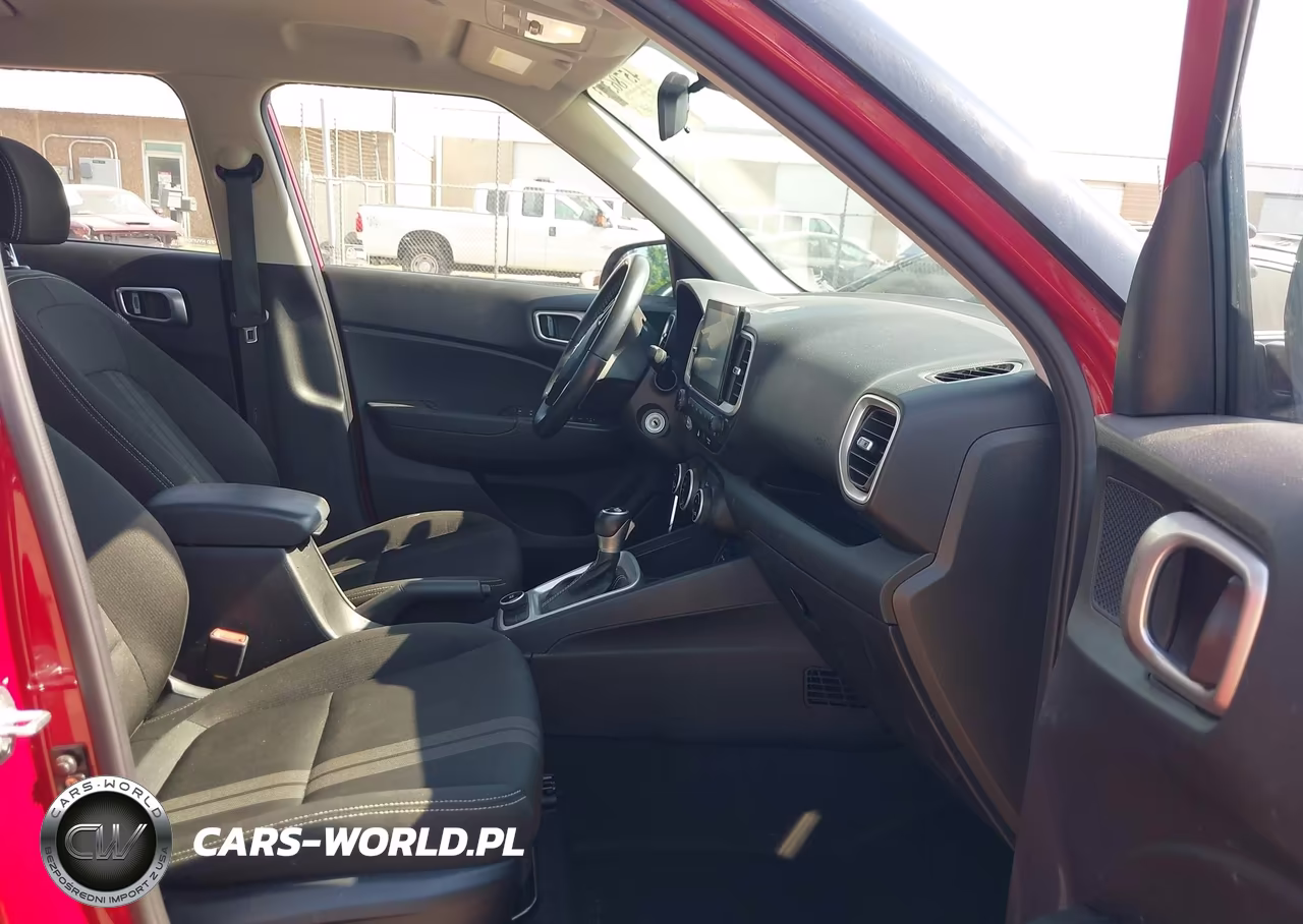 2021 Hyundai Venue Sel VIN:KMHRC8A31MU112838 - 5