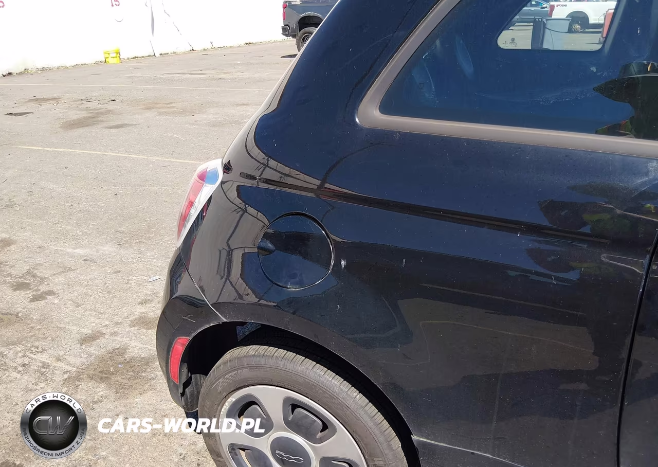 2015 Fiat 500E Battery Electric VIN:3C3CFFGE7FT647463 - 6