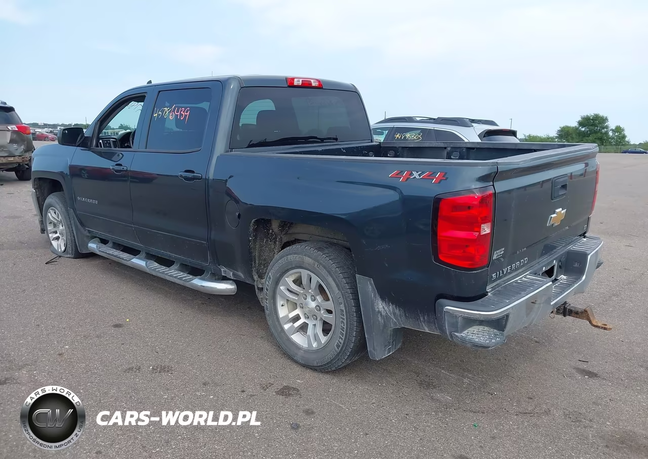 2018 Chevrolet Silverado 1500 1Lt VIN:3GCUKREC2JG326768 - 3